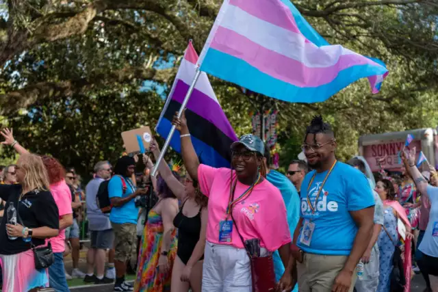 🌟 Happy Motivational Monday, fab friends! 🌟 ⁠
⁠
As we step into this new week, let's embrace it with open arms and a positive mindset. ⁠
⁠
Remember, every day is a fresh chance to chase your goals and dreams! Whether it's tackling that big project or just keeping a smile on your face, you've got this! 💪🏾✨⁠
⁠
Join us on this journey of motivation. Let’s uplift each other and make this week amazing together! Let’s cheer each other on! 🙌🏾⁠
⁠
Ready to kickstart your week? Let’s do this! 🌈