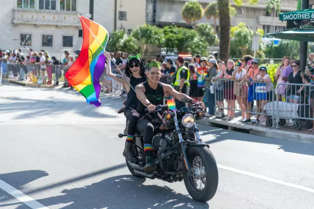 🌟 Rise and shine! It’s a brand new week, and that means endless possibilities are just waiting for you to grab them! 💖⁠
⁠
🏍️ Let’s kick off this Motivational Monday with some good vibes and big dreams. What’s one thing you’re excited to tackle this week? Let’s crush it together! 💪🏾✨