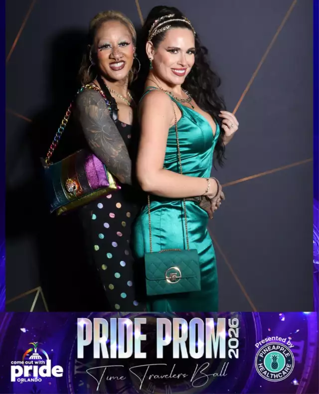 ✨ Happy Thankful Thursday, fabulous friends! 🌟 ⁠⁠Today’s all about those little things that fill our hearts with gratitude. From a warm cup of coffee to a random act of kindness—what’s making you smile today? 🫶🏿⁠⁠Let’s spread some good vibes and remind each other of life’s simple joys! ⁠⁠💖 What are you thankful for right now?! 👇🏾😊