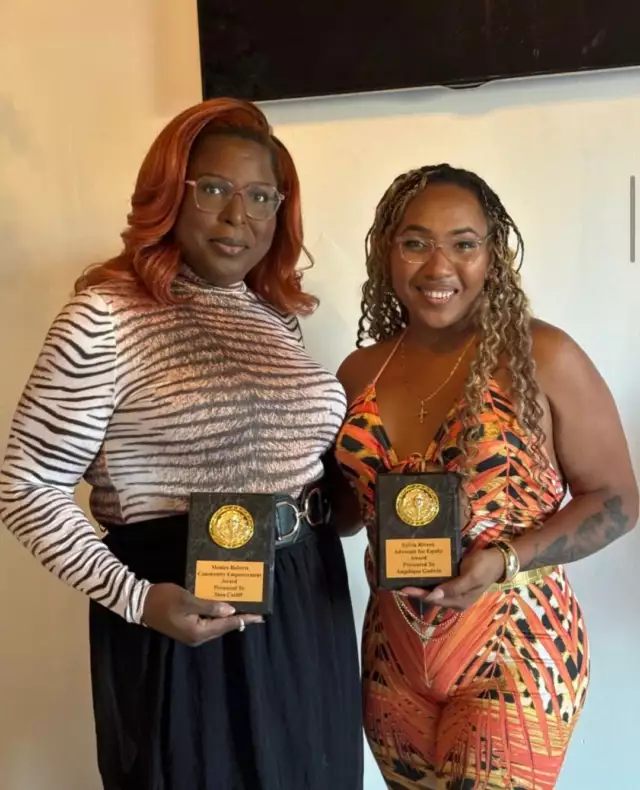 👏🏽🏳️‍⚧️ HUGE congratulations to our very own Shea Cutliff — Board Member, Trans & Non-Binary Task Force Director, and Colors of Courage Collective Co-Director — for receiving the Monica Roberts Community Empowerment Award from Divas in Dialogue! 🌟🏆⁠⁠Under Shea’s leadership, alongside the dedication of our incredible volunteers, community members, and team, Come Out With Pride has continued to intentionally grow our impact for marginalized communities — especially those living at the intersections of the trans community and communities of color. 🖤🤎💜 Together, we are building spaces that are bold, affirming, inclusive, and rooted in community care. ✨⁠⁠Shea’s passion, advocacy, and unwavering commitment to uplifting others inspires all of us every single day, and we are beyond grateful to have her on our team. 🌈🔥⁠⁠Thank you, Divas in Dialogue, for this recognition and for all the powerful work you do in our community. And Shea — thank YOU for leading with heart, vision, authenticity, and purpose. Your impact is felt far and wide, and we are so proud to celebrate you today and always! 👏🏽💐🏳️‍⚧️⁠